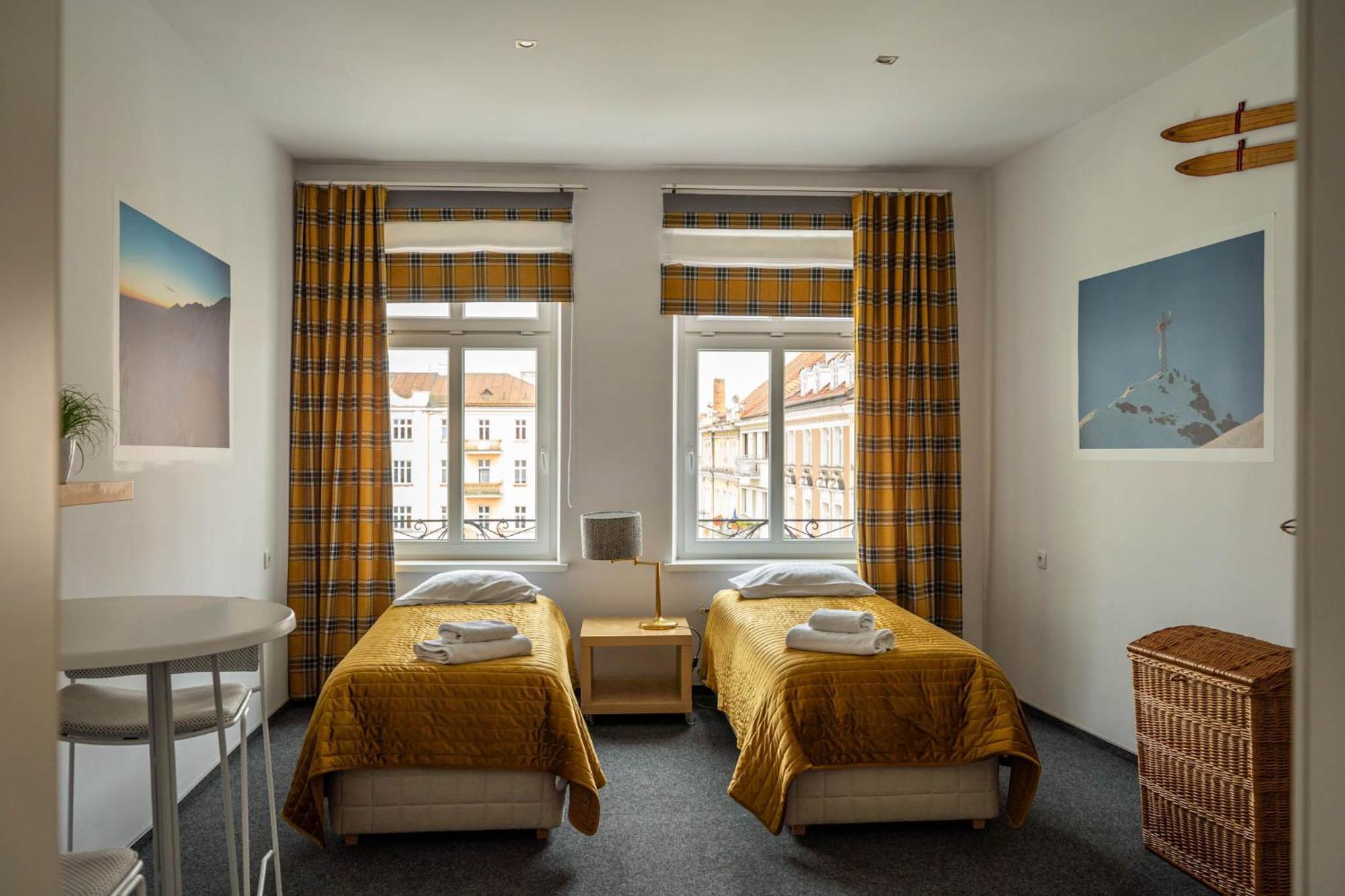 Apartamenty Na Starowce - 3 Pietro Z Widokiem Na Ratusz, Rynek Glowny I Centrum Kalisz  Exterior photo