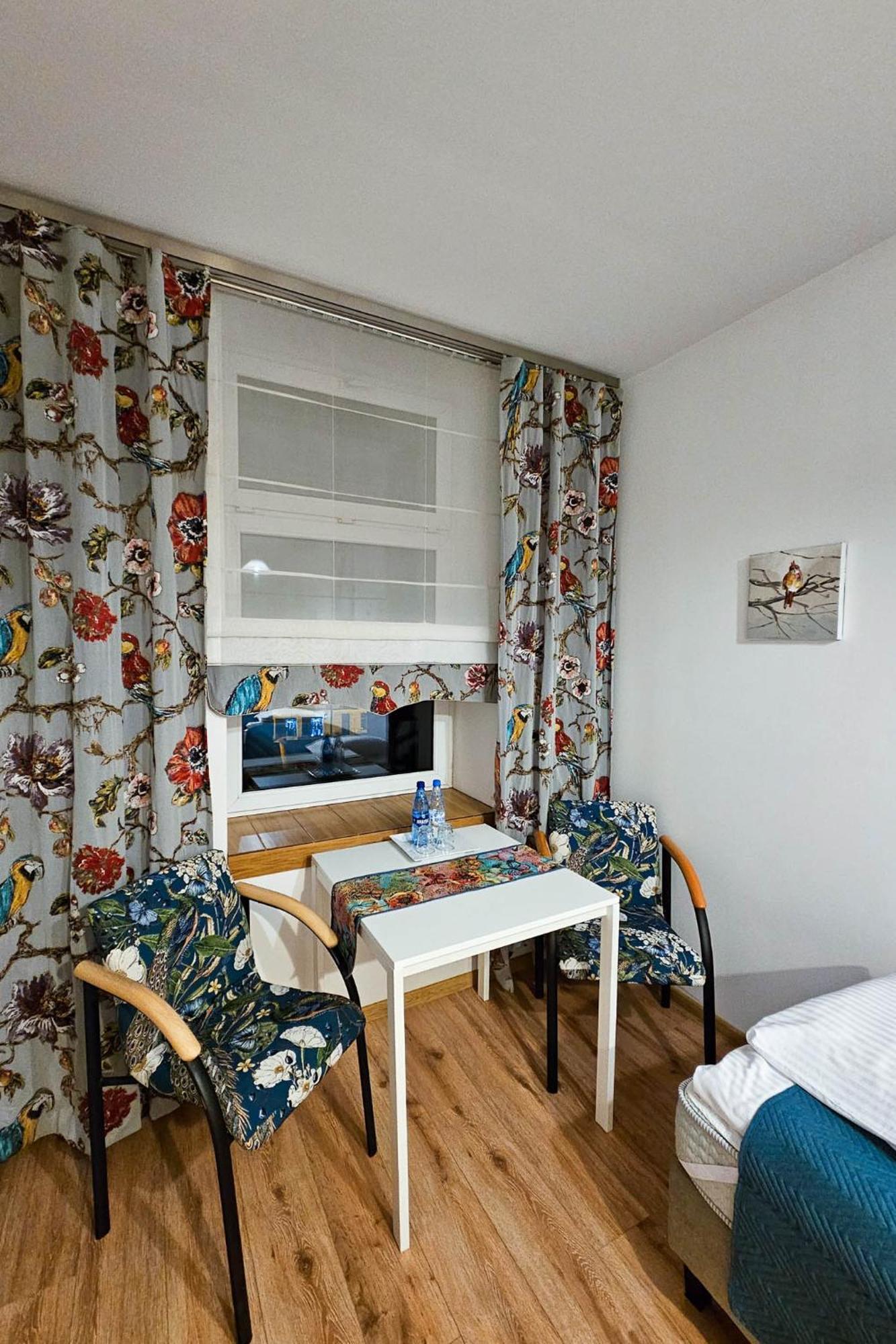 Apartamenty Na Starowce - 3 Pietro Z Widokiem Na Ratusz, Rynek Glowny I Centrum Kalisz  Exterior photo